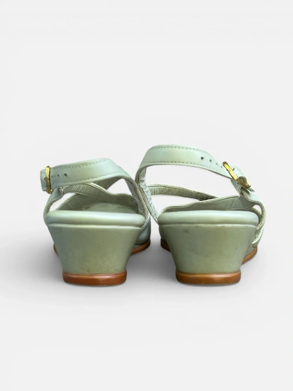 SAS Caress Buckle Tripad Comfort Leather Wedge Sandal in Bone Size 6M